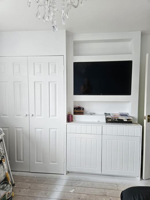 Tv media wall by Thomas Joinery Services, Bedford (photo 10 of 24)
