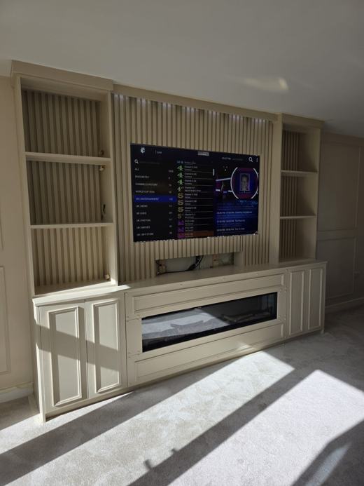 Tv media wall by Thomas Joinery Services, Bedford (photo 2 of 24)