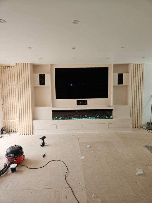 Tv media wall by Thomas Joinery Services, Bedford (photo 9 of 24)