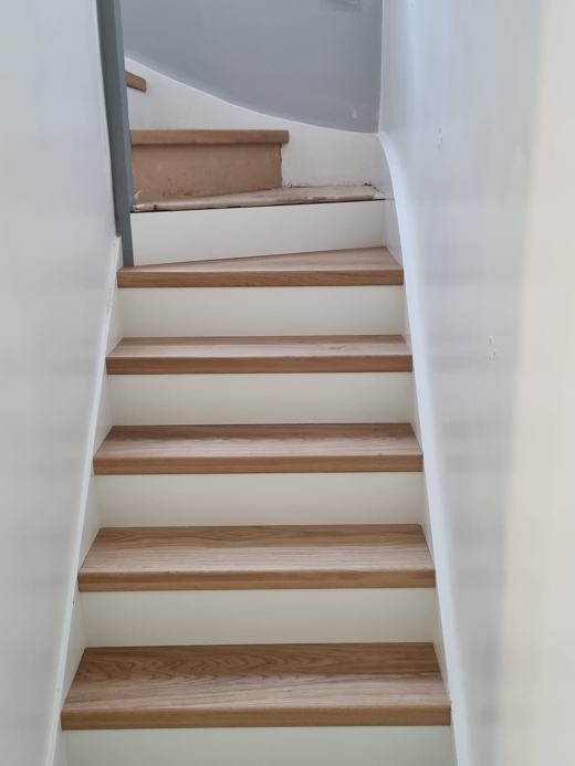 Staircase by Thomas Joinery Services, Bedford (photo 31 of 35)
