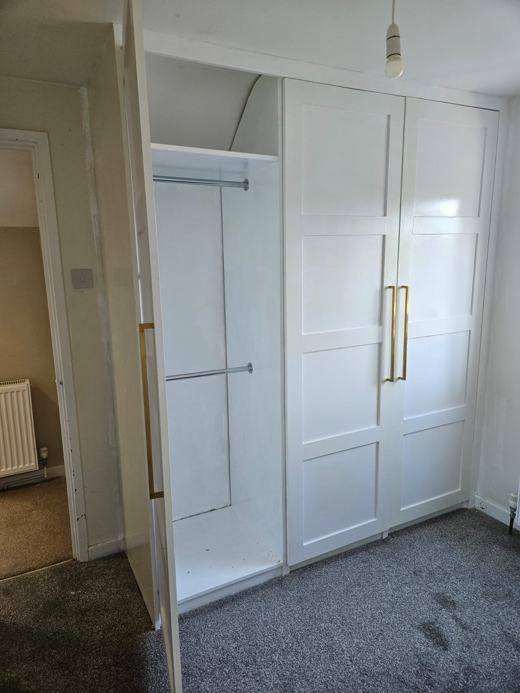 Fitted wardrobe by Thomas Joinery Services, Bedford (photo 1 of 78)
