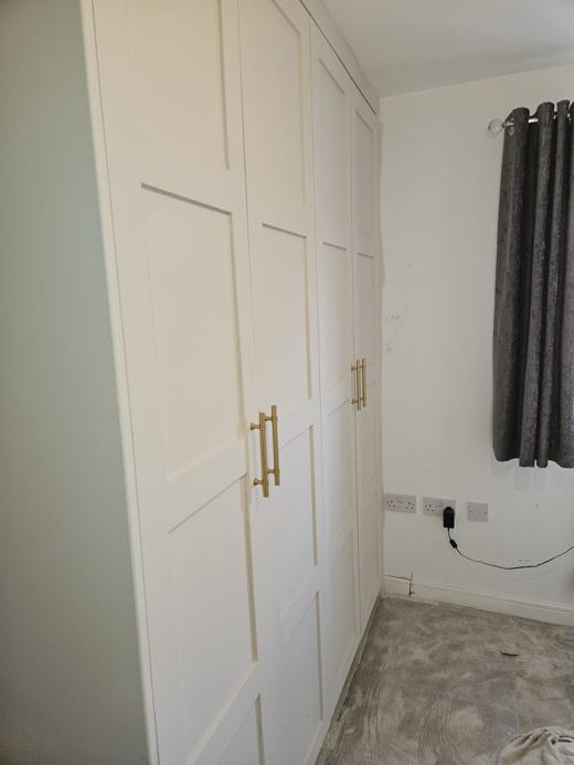Fitted wardrobe by Thomas Joinery Services, Bedford (photo 20 of 78)