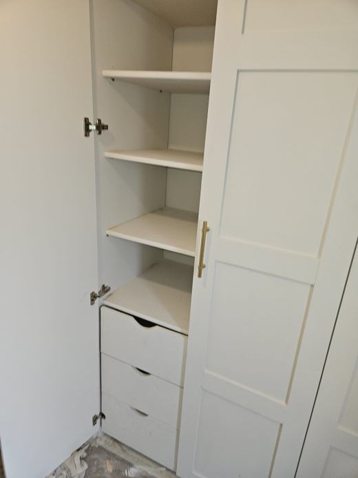 Fitted wardrobe by Thomas Joinery Services, Bedford (photo 29 of 78)