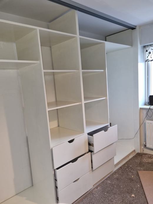 Fitted wardrobe by Thomas Joinery Services, Bedford (photo 49 of 78)