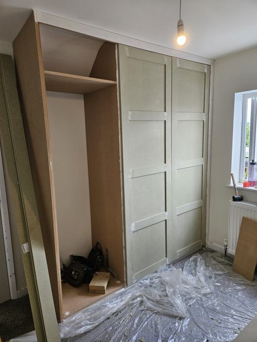 Fitted wardrobe by Thomas Joinery Services, Bedford (photo 8 of 78)
