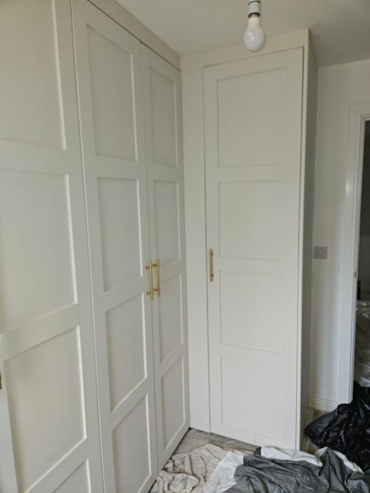 Fitted wardrobe by Thomas Joinery Services, Bedford (photo 9 of 78)