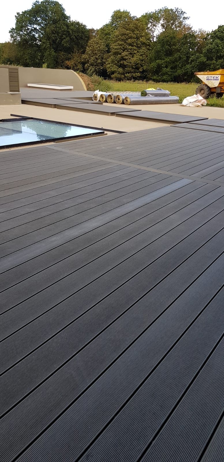 Raised deck edge and fascia detail, Thomas Joinery Services, Bedford